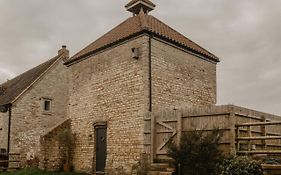 The Dovecote - Collins Farm